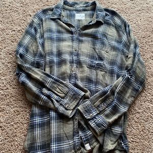 Oversized, distressed American Eagle flannel